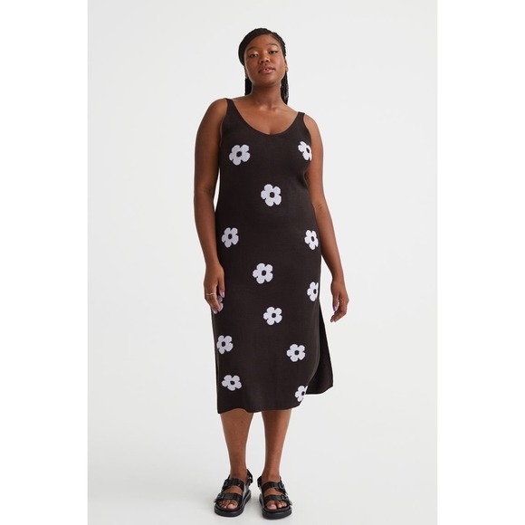 H&M Sleeveless Knit Dress Black with White Flowers V-Neck Casual‎ Dress Large - Picture 1 of 5